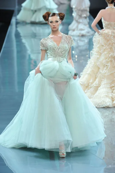 Look 37
